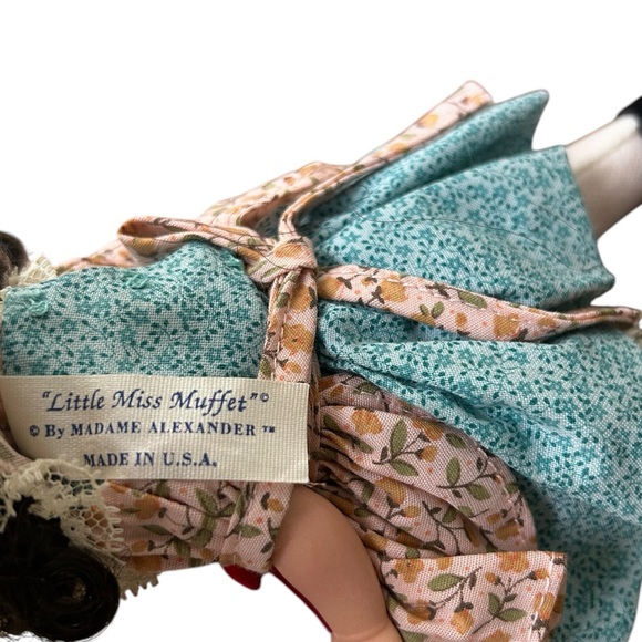 Collectible 1993 Madame Alexander Doll Little Miss Muffet - Picture 3 of 3